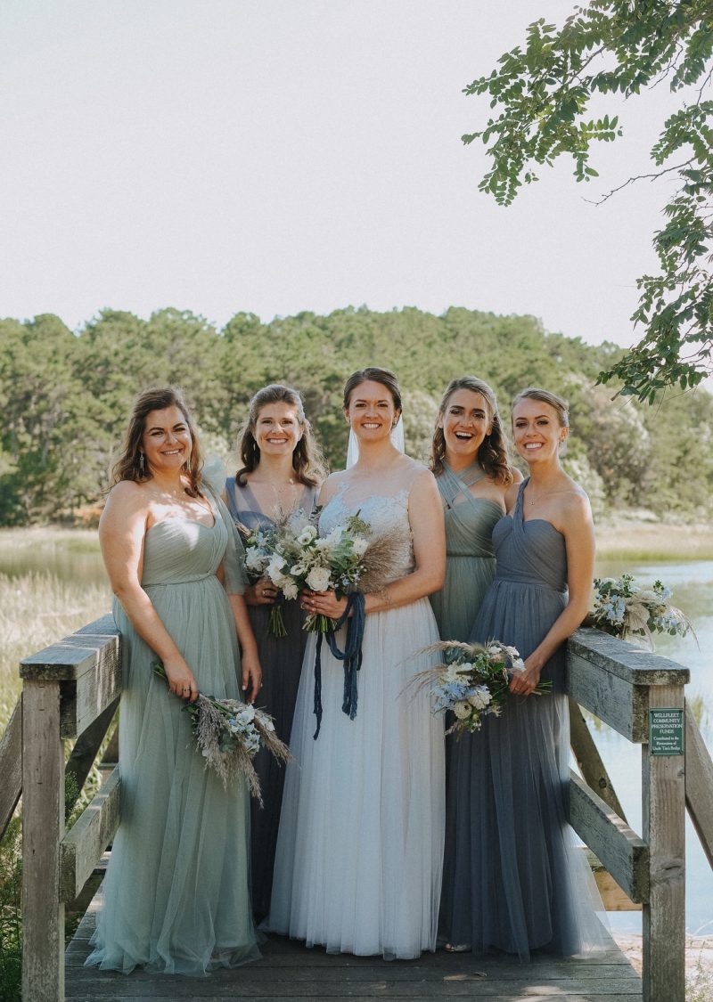 12_KateGreg_142_byLiWard (1)_chequessett_bridal-party_bridesmaids