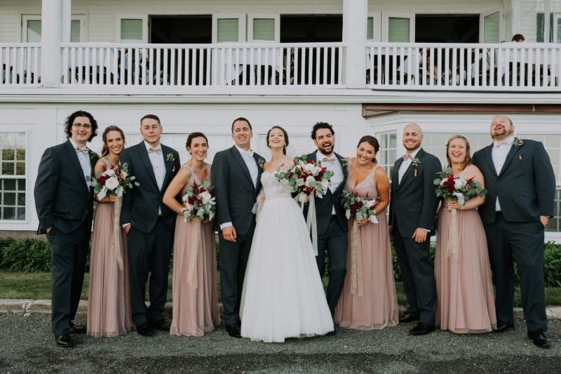 18_LindseyDave_292_byLiWard_Rockport_bridal-party_emerson-Inn